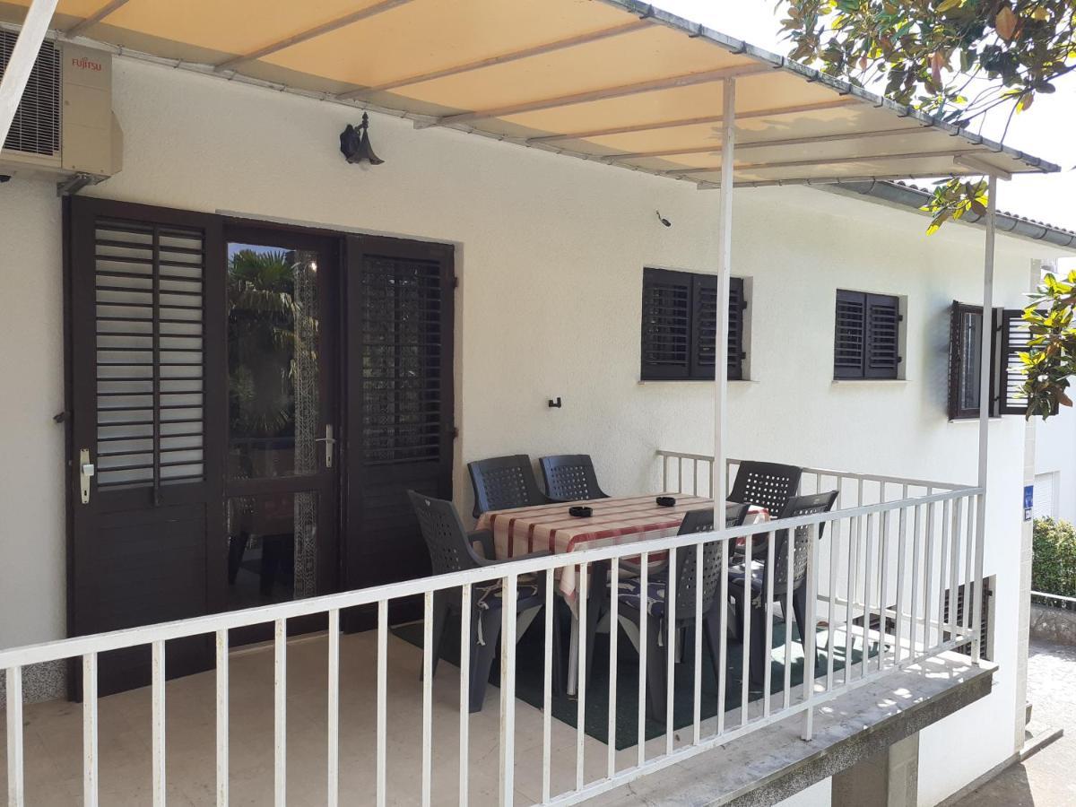 Apartment Simunec Malinska Exterior foto