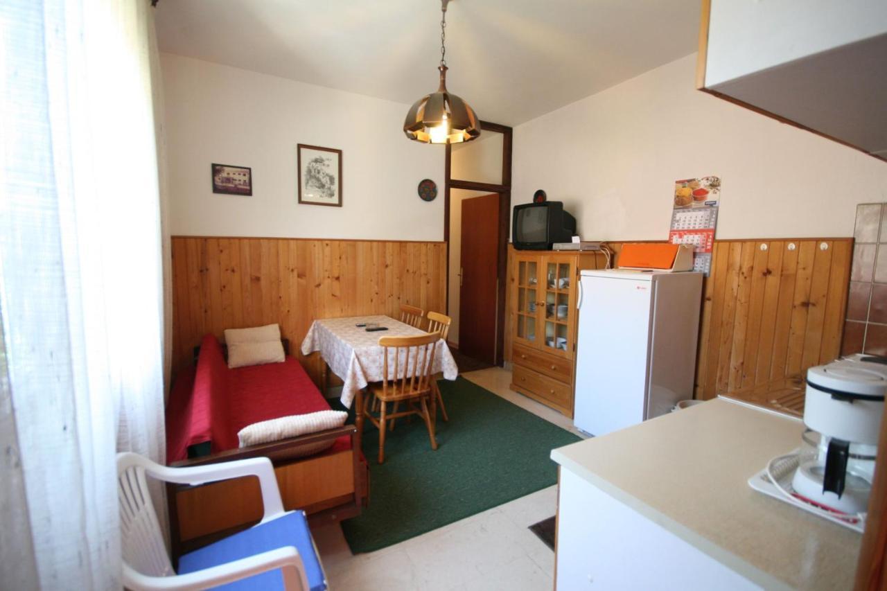 Apartment Simunec Malinska Exterior foto