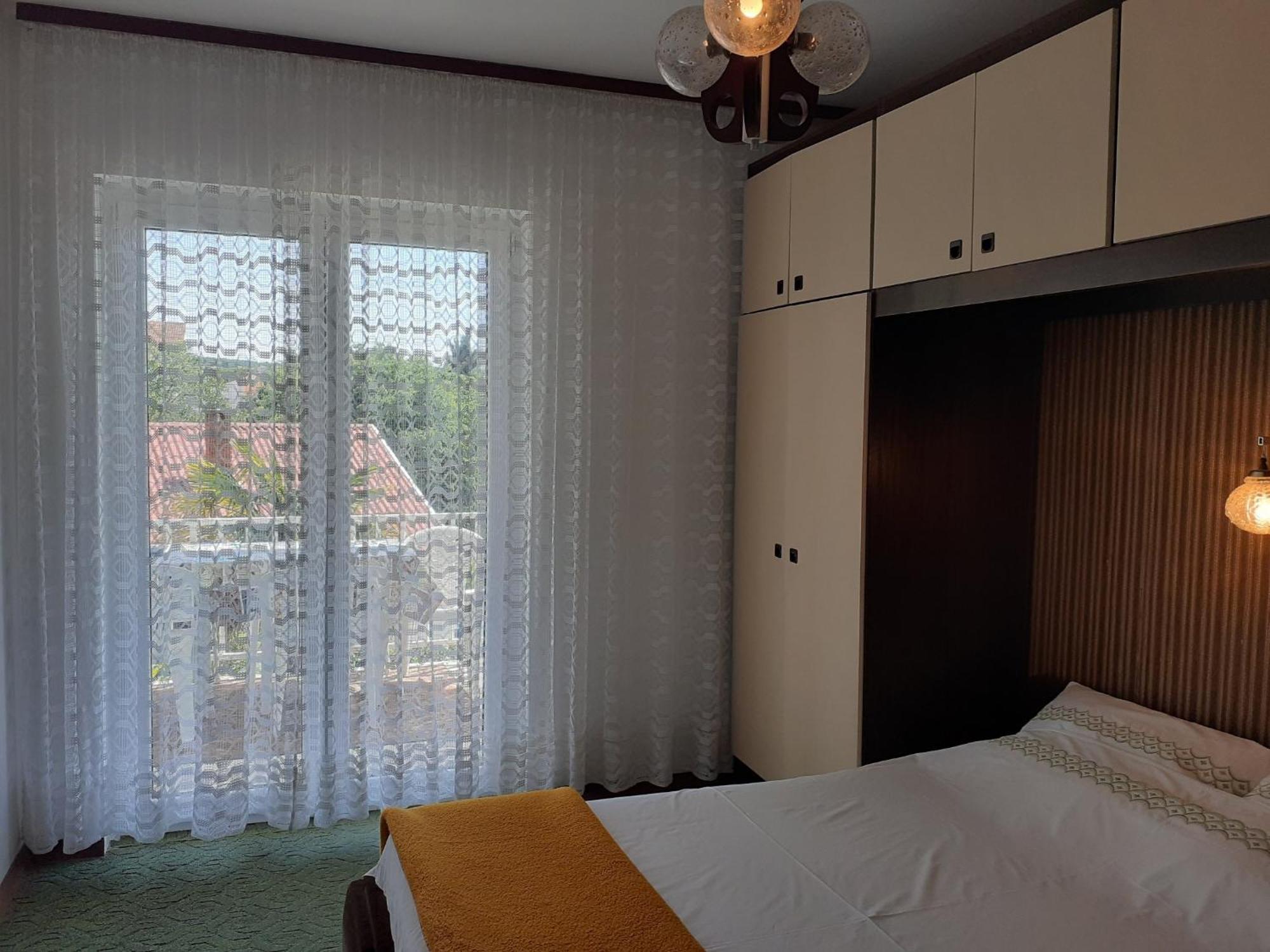 Apartment Simunec Malinska Cameră foto